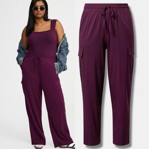 torrid Wide Leg Cargo Pant Winter Bloom Purple Stretch Challis Woven Fabric 1R